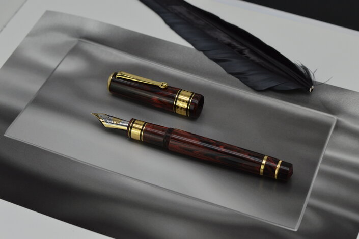 Giant Madagascar - Santini Italia Fountain pens and nibs Made in Italy