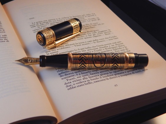 Montblanc miguel de cervantes fountain 2024 pen